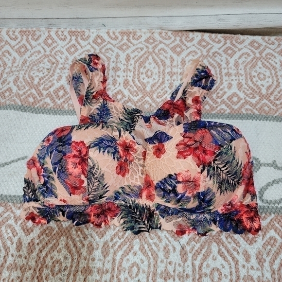 VICTORIA'S SECRET PINK BRALETTE - Picture 1 of 9